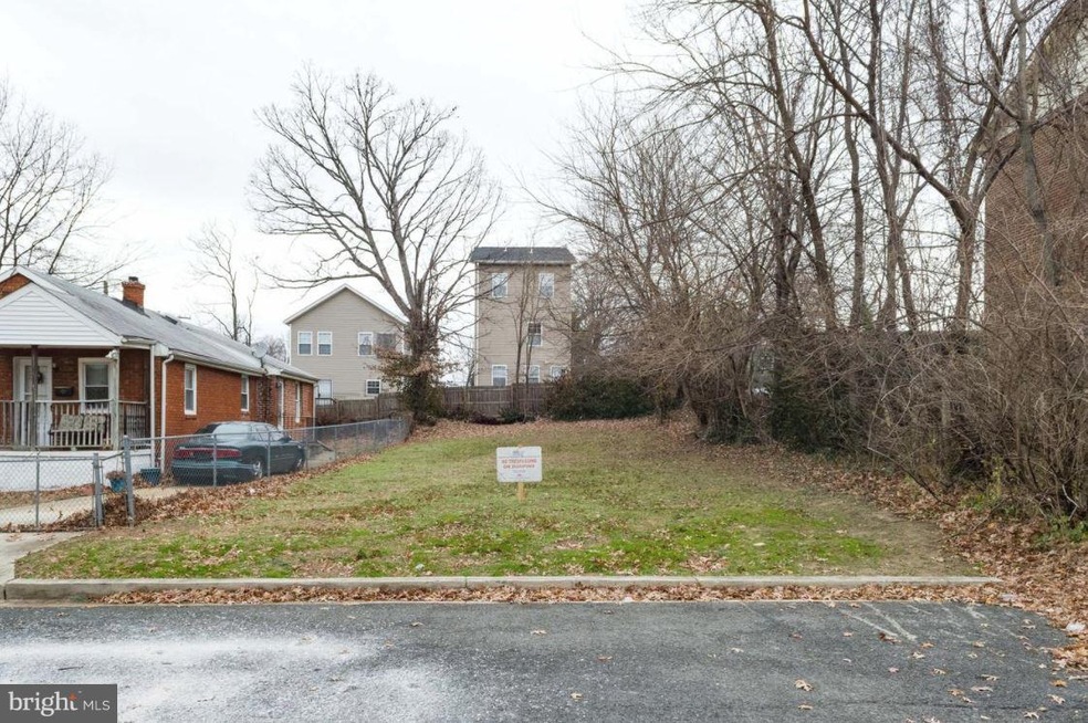 5302 F St SE, Washington, DC 20019 - photo 1