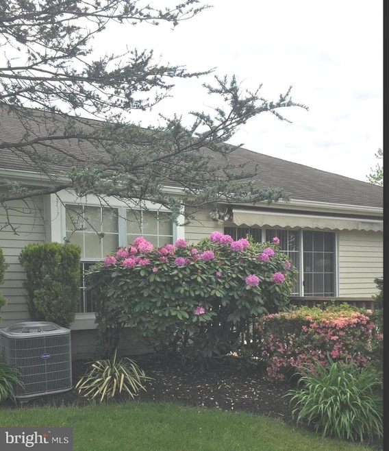 2 Pardee Ct, Mount Laurel, NJ 08054 - photo 1