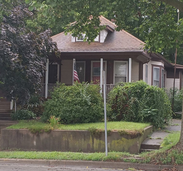 703 S Randolph St, Champaign, IL 61820 - photo 1