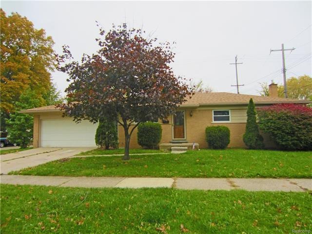 SUPER SHARP 3 BEDROOM BRICK RANCH ON A HUGE 75X120 FT CORNER LOT