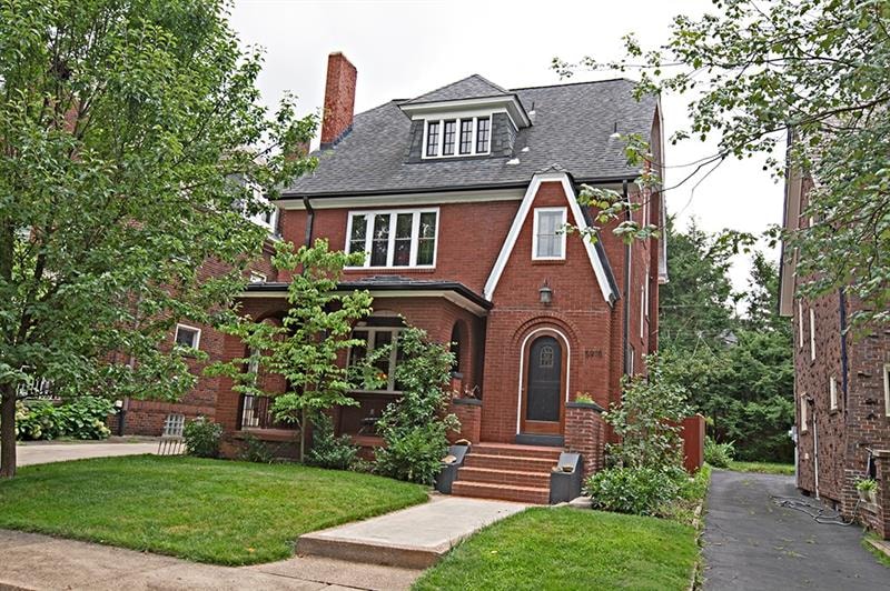 Front of house on a cul-de-sac off Highland Avenue