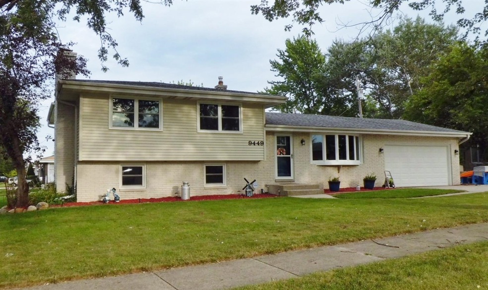 9449 Arthur St, Crown Point, IN 46307 - photo 1