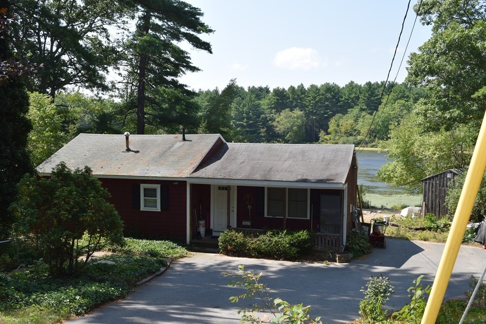47 Lake Shore Dr, Middleboro, MA 02346 - photo 1