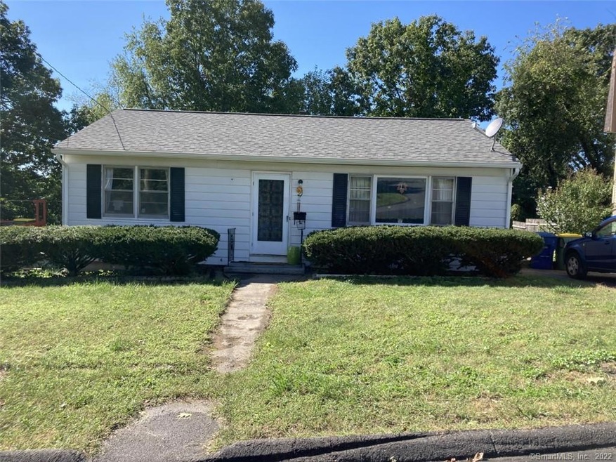 121 Warner St, Waterbury, CT 06704 - photo 1