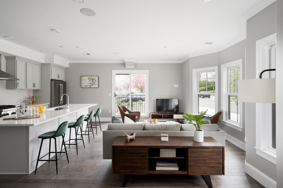 138 Neponset Ave unit 1, Boston, MA 02122 - photo 1