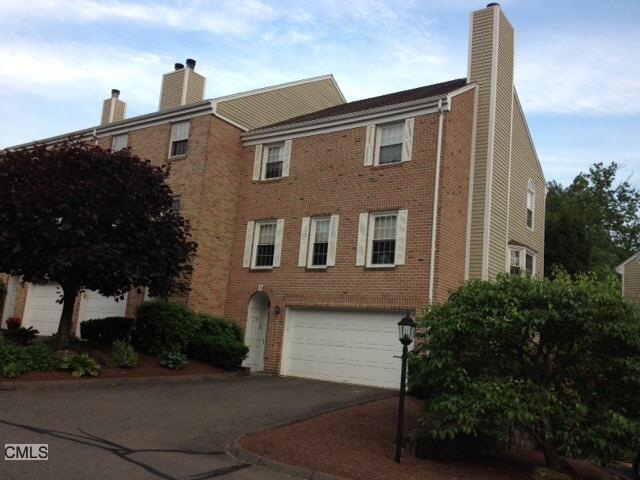 70 Kingswood Dr, Bethel, CT 06801 - photo 1