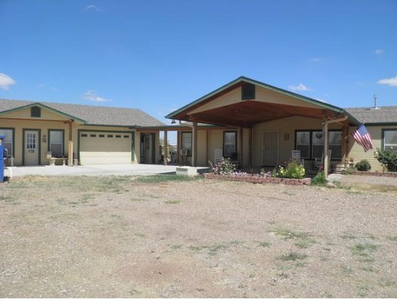 965 N Grandview, Paulden, AZ 86334 - photo 1