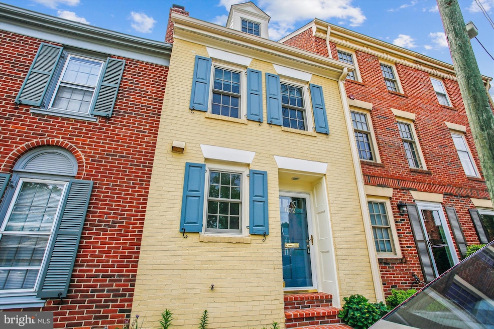 Sold $845,000 • Co-Listing Agent