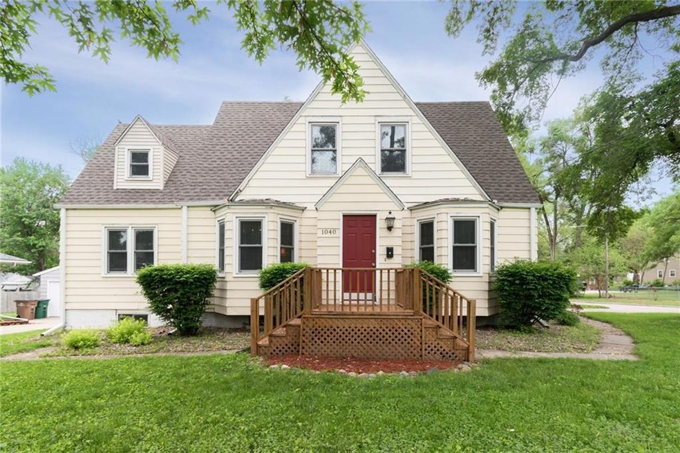 1040 68th St, Windsor Heights, IA 50324 - photo 1