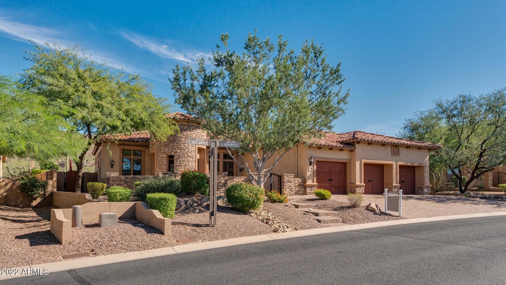 4221 N Highview-1