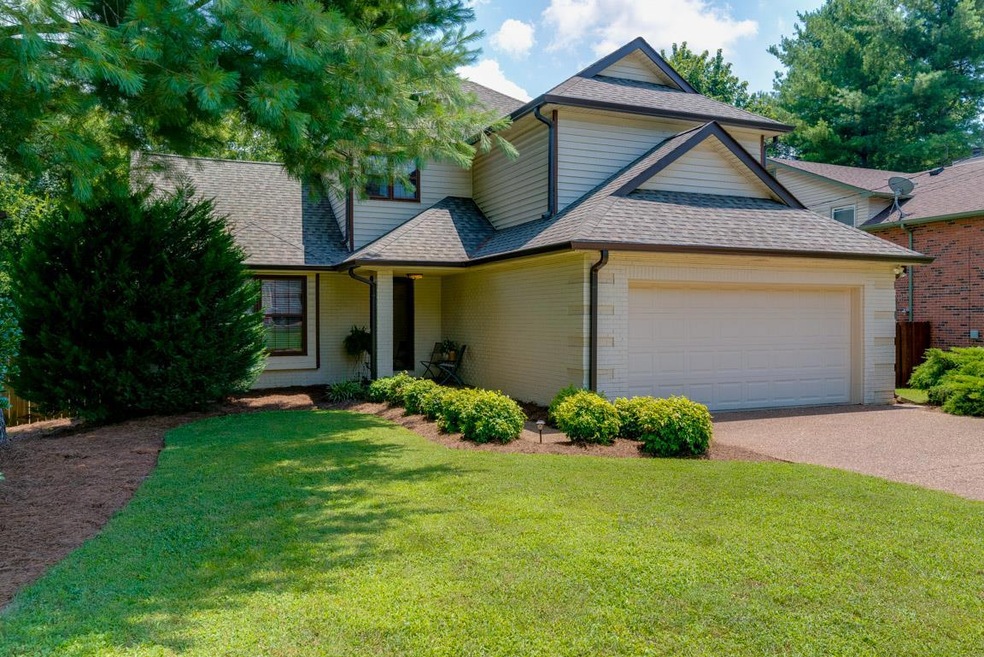 Front of this beautiful clean well maintained Franklin TN house!
