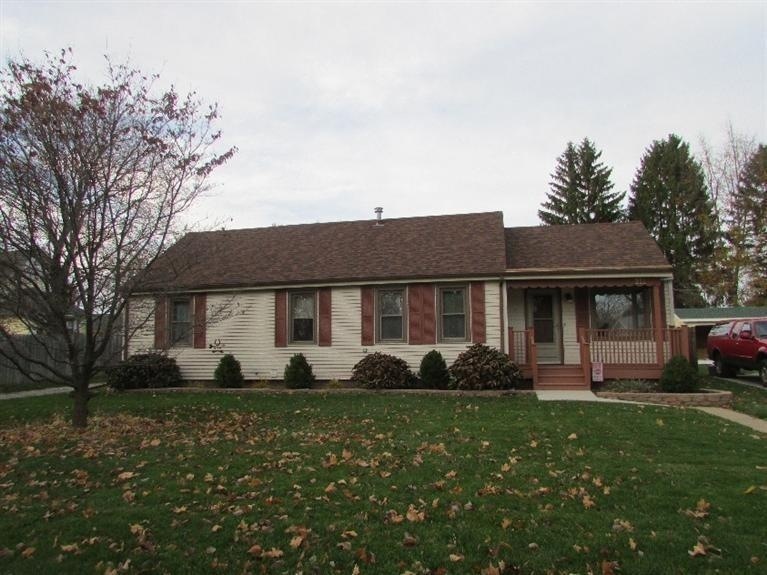 211 W 11th St, La Porte, IN 46350 - photo 1