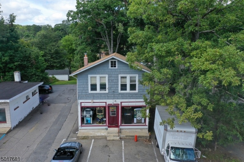 4 W River Styx Rd, Hopatcong, NJ 07843 - photo 1