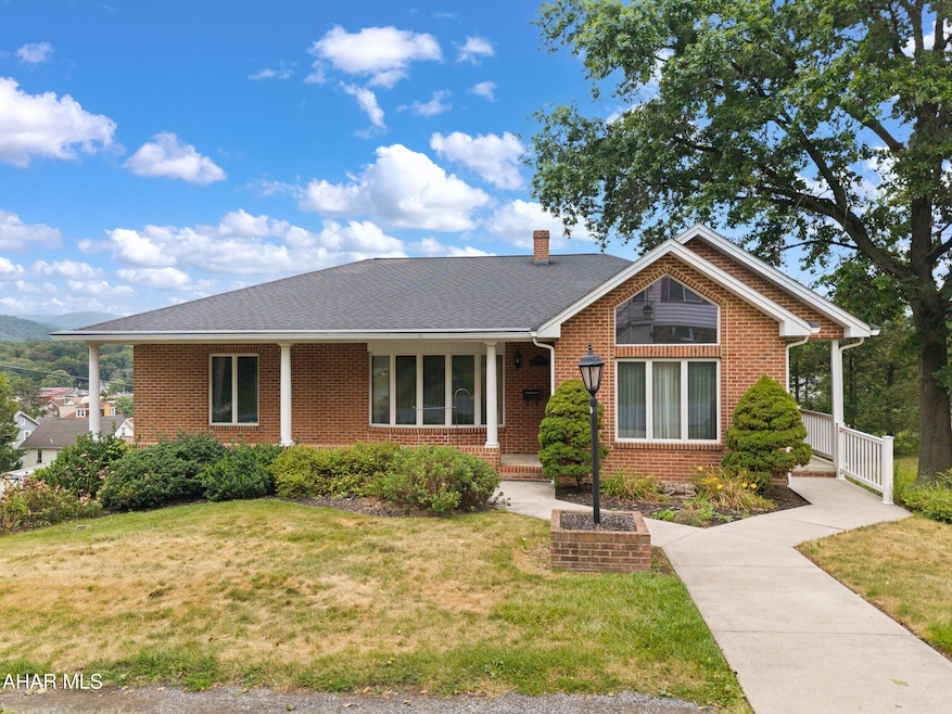 5418 5th Ave, Altoona, PA 16602 - photo 1