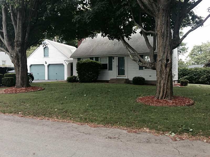 29 Randall St, Greenville, RI 02828 - photo 1