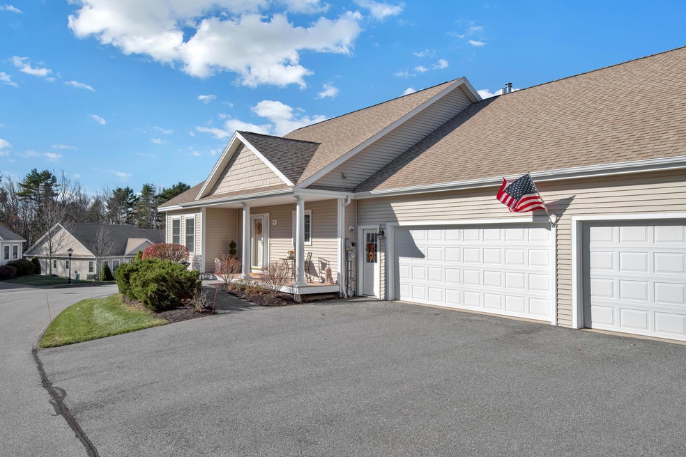 30 Sand Point Ln Cumberland-large-002-02
