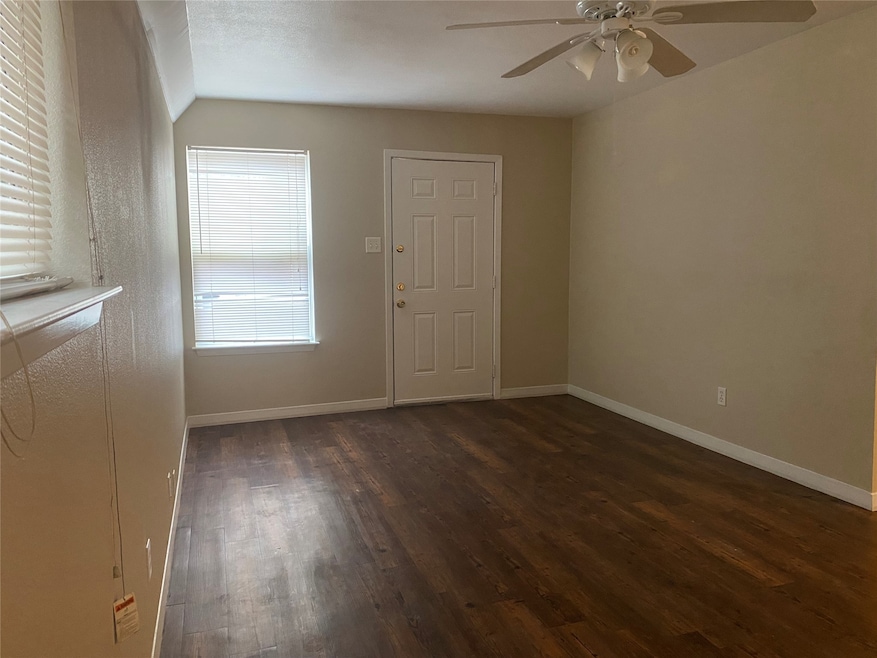 619 Arbor Ln, Lancaster, TX 75134 - photo 1