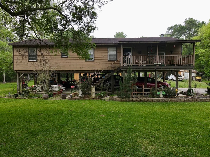 13692 Walker Rd, Conroe, TX 77302 - photo 1