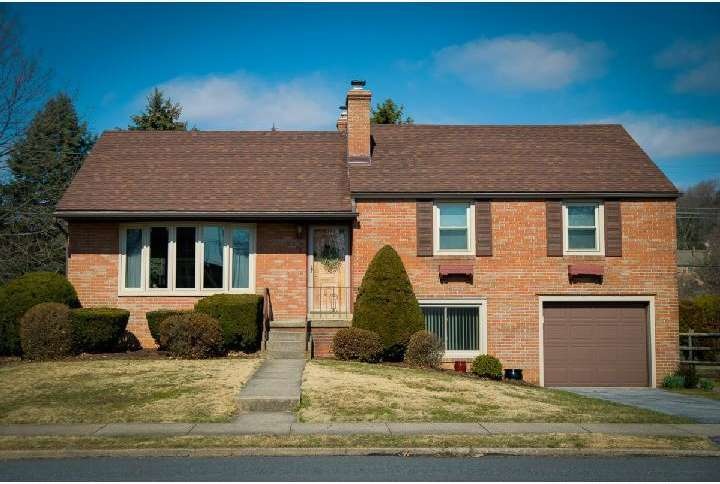 212 W 40th St, Reading, PA 19606 - photo 1