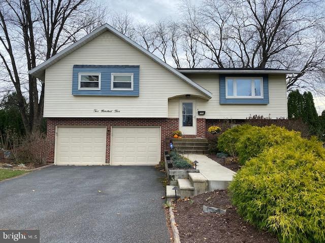 205 Keats Dr, Reading, PA 19608 - photo 1