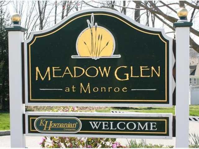 4 Ford Ct, Monroe, NY 10950 - photo 1