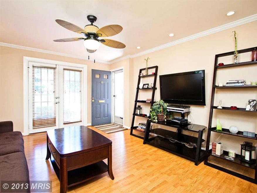 2621 S Walter Reed Dr unit C, Arlington, VA 22206 - photo 1