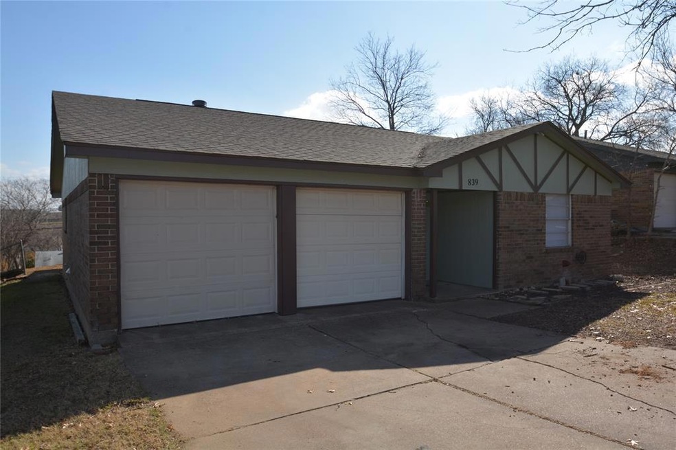839 Lake View Ridge, Fort Worth, TX 76108 - photo 1