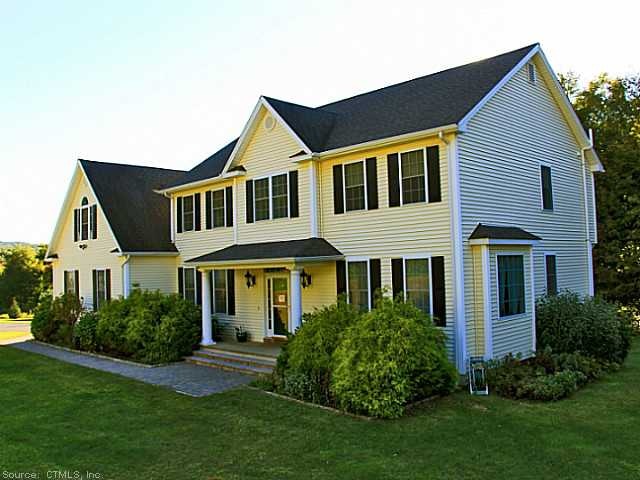 5 Echo Valley Rd, Oxford, CT 06478 - photo 1