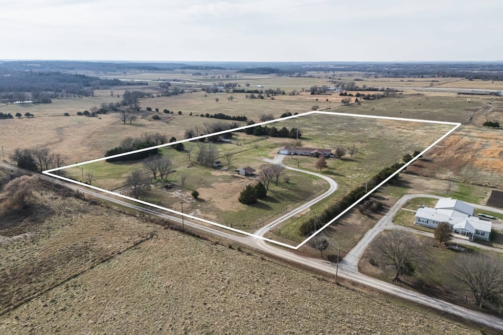 4459 County Road 5300, Cherryvale, KS 67335 - photo 1