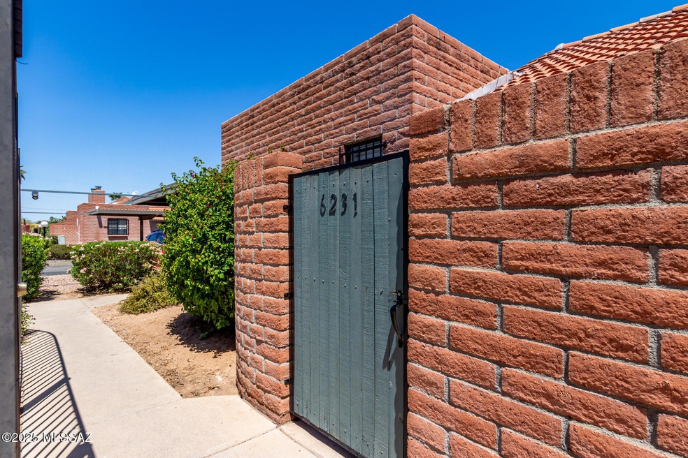01 Fairmount