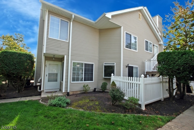 25 Stevens Ct, Bedminster, NJ 07921 - photo 1