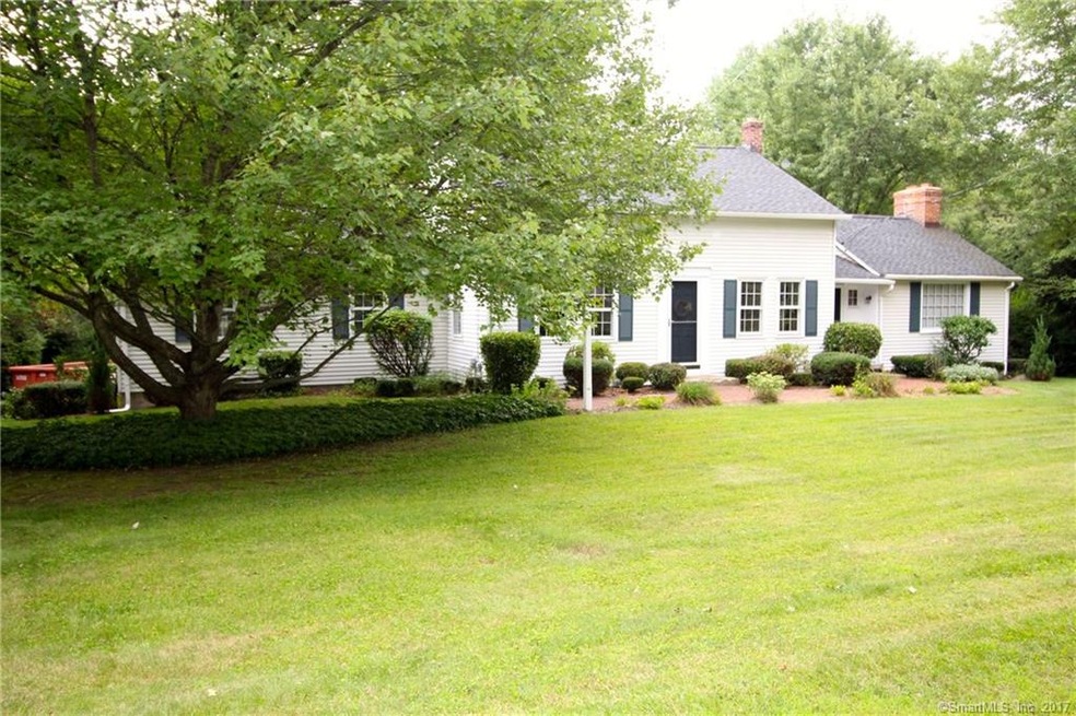 412 Flanders Rd, Woodbury, CT 06798 - photo 1