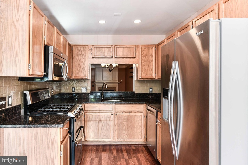 21827 Baldwin Square, Sterling, VA 20164 - photo 1