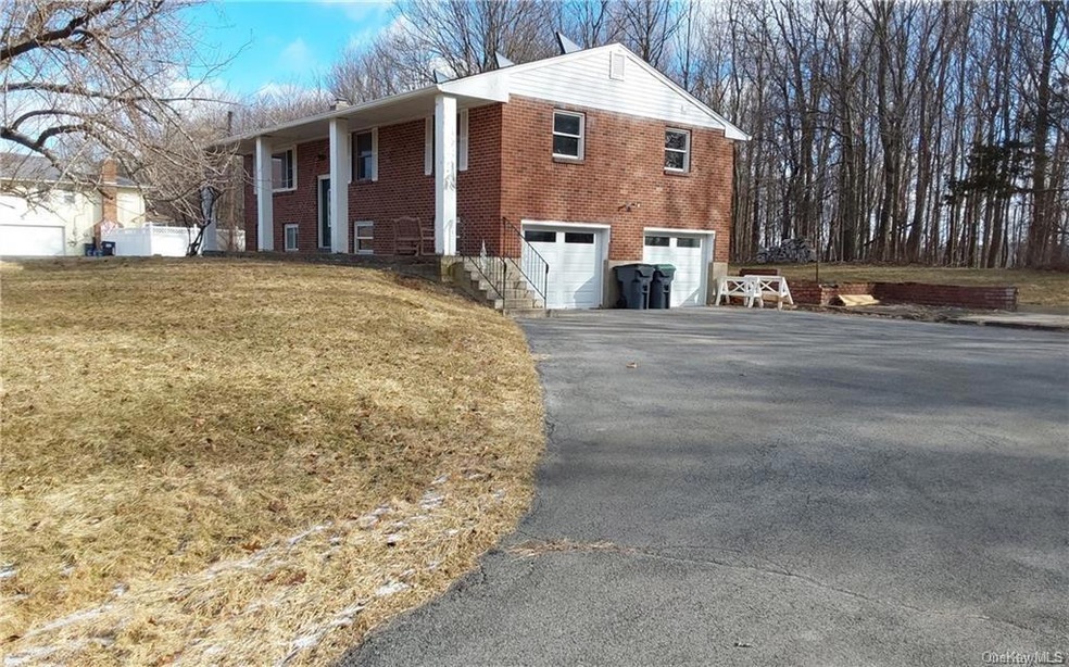 41 Depalma Dr, Highland Mills, NY 10930 - photo 1
