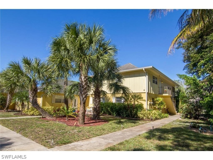 1219 Solana Rd unit 18, Naples, FL 34103 - photo 1