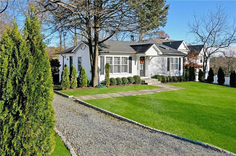 16 Wakenor Rd, Westport, CT 06880 - photo 1