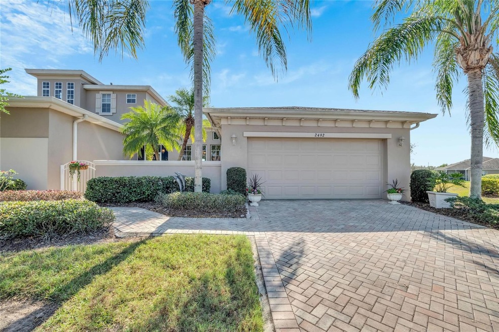 2492 Kensington Greens Dr unit 2492, Sun City Center, FL 33573 - photo 1