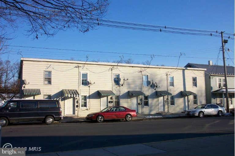 240 S 3rd St, Chambersburg, PA 17201 - photo 1