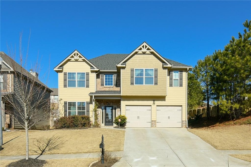 Great craftsman detail on exterior!