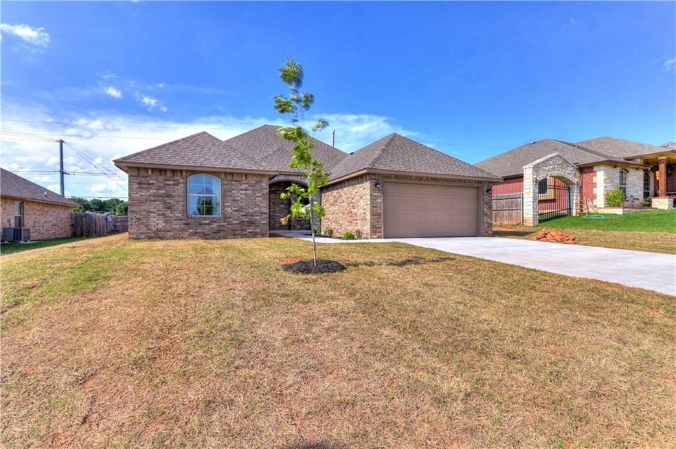 2005 SE 5th St, Moore, OK 73160 - photo 1