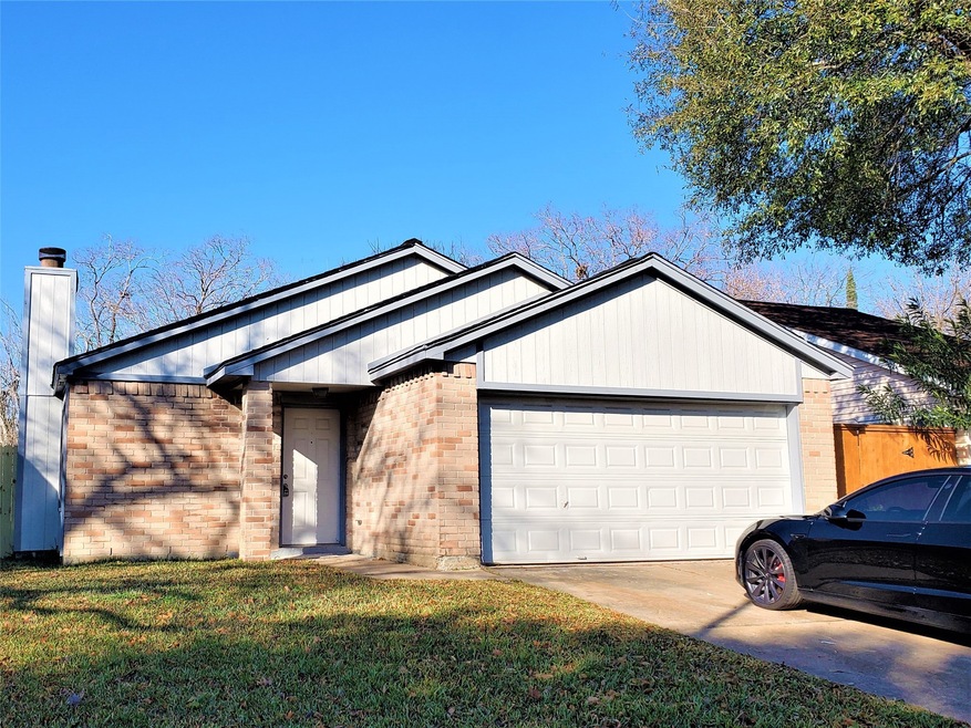 7527 Pepperbrook Dr, Houston, TX 77041 - photo 1