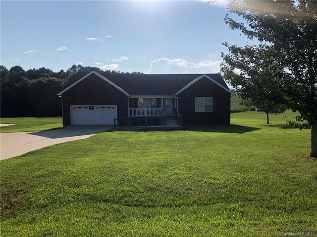 137 Deercroft Dr, Statesville, NC 28625 - photo 1