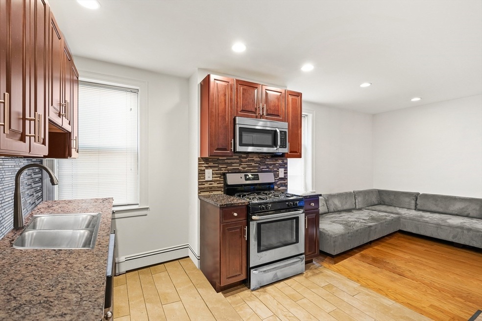 72 N Margin St unit 1, Boston, MA 02113 - photo 1