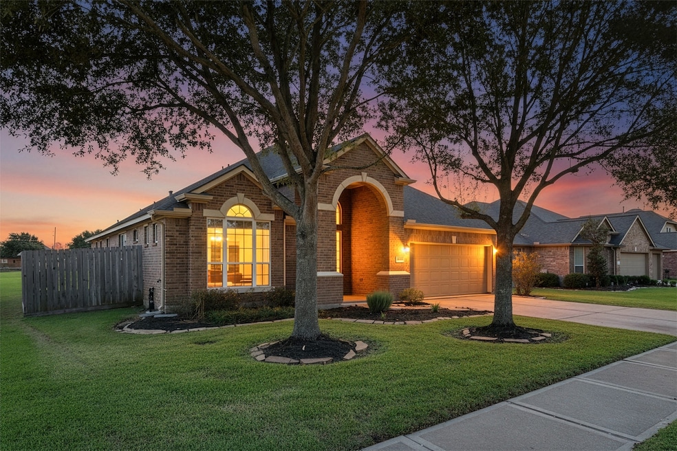 6011 Watford Bend, Rosenberg, TX 77471 - photo 1