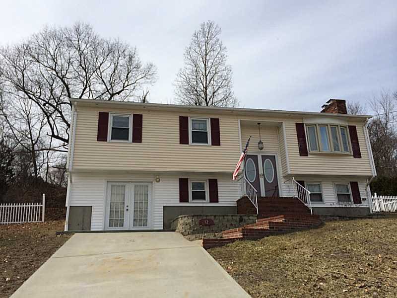 32 Steven Dr, West Warwick, RI 02893 - photo 1