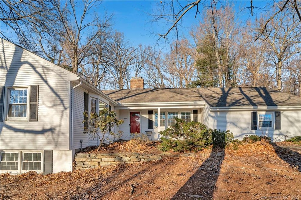 Welcome Home! Located in the desirable Federal Hil