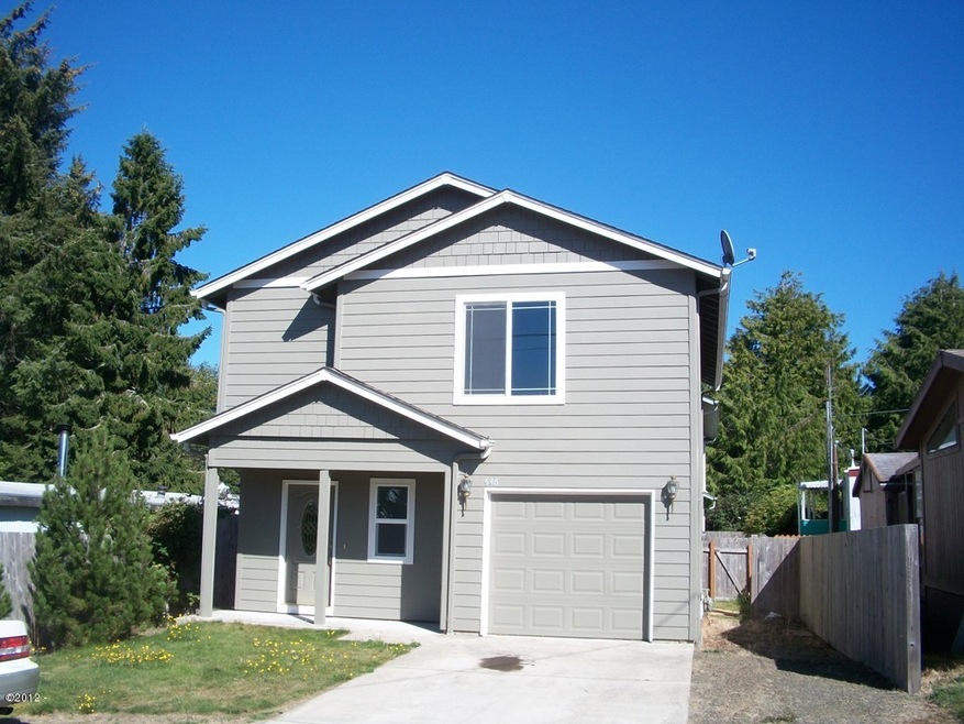 636 SE Port Ave, Lincoln City, OR 97367 - photo 1