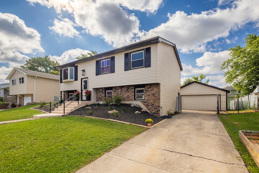 Pending $355,000 • Co-Listing Agent