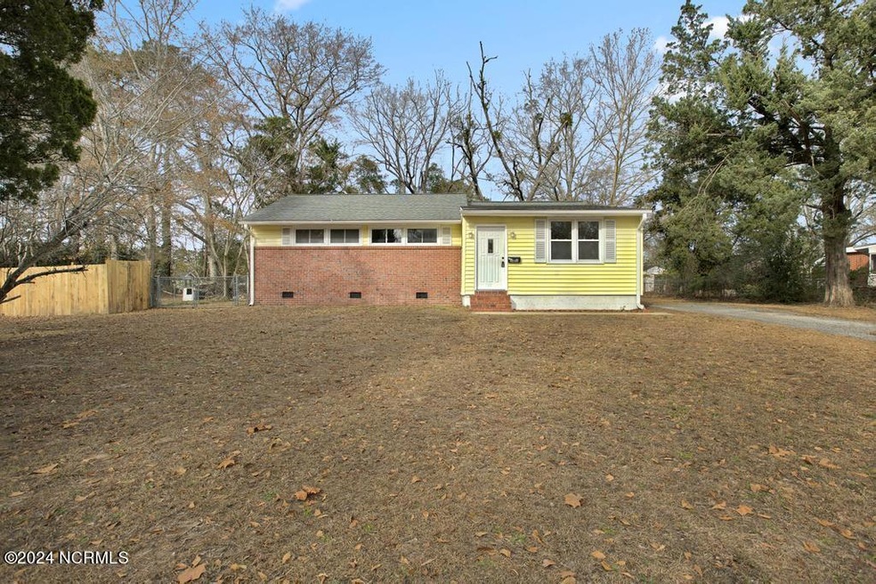 1001 Elm St, Jacksonville, NC 28540 - photo 1