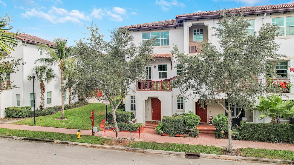 2900 SW 119th Way, Miramar, FL 33025 - photo 1